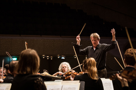 Preisträger-Gala mit der Kammerakademie Potsdam in der Elbphilharmonie © Kulturkreis / Peter Hundert Preisträger-Gala mit der Kammerakademie Potsdam in der Elbphilharmonie © Kulturkreis / Peter Hundert