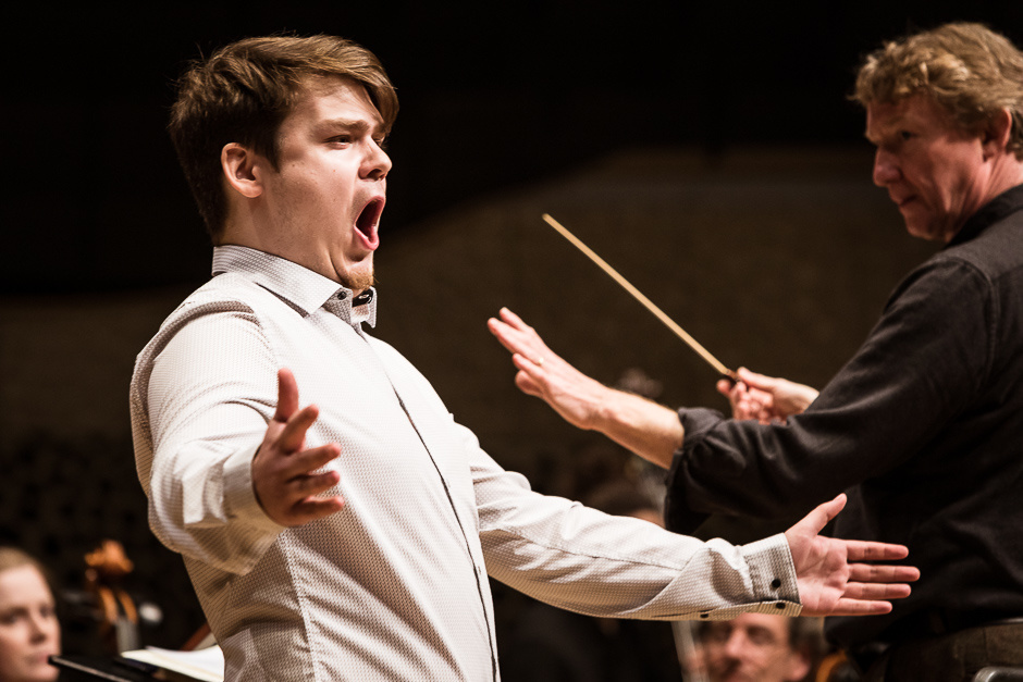Preisträger-Gala mit der Kammerakademie Potsdam in der Elbphilharmonie: Stefan Astakhov (Gesang, 2018) © Kulturkreis / Peter Hundert Preisträger-Gala mit der Kammerakademie Potsdam in der Elbphilharmonie: Stefan Astakhov (Gesang, 2018) © Kulturkreis / Peter Hundert