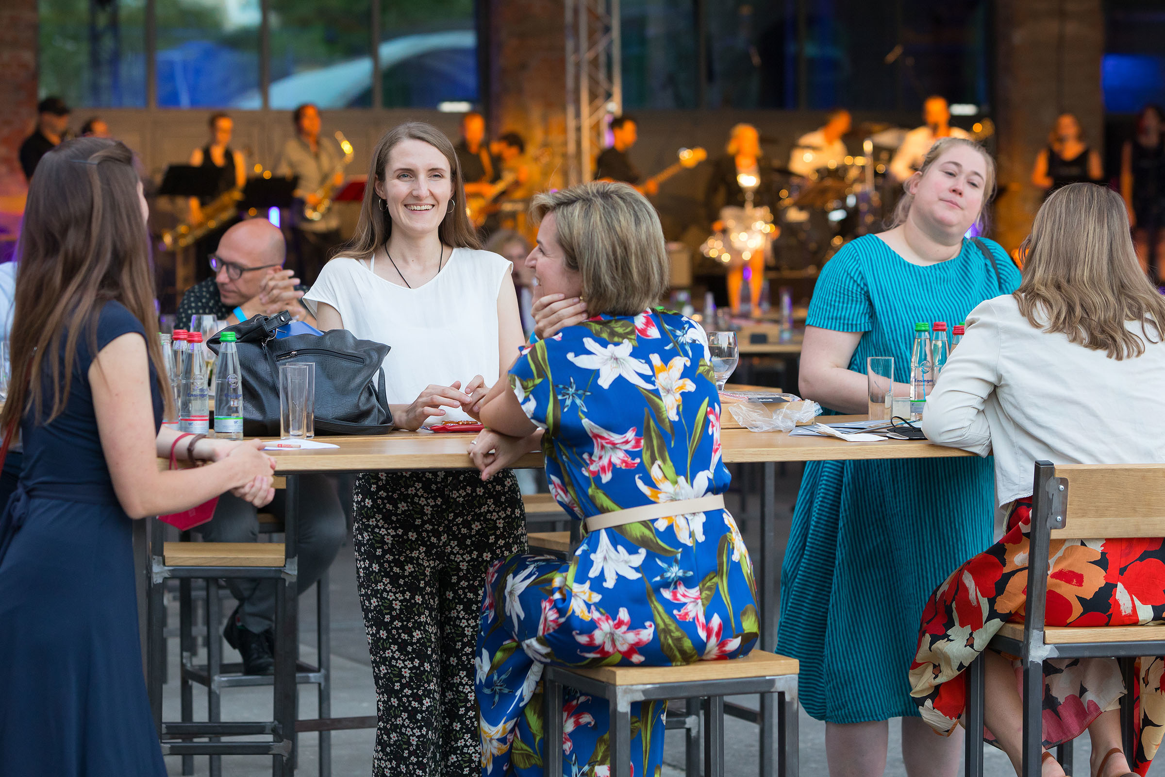 Besucher*innen des Sommerfestes © Klaus Hepp - © Klaus Hepp