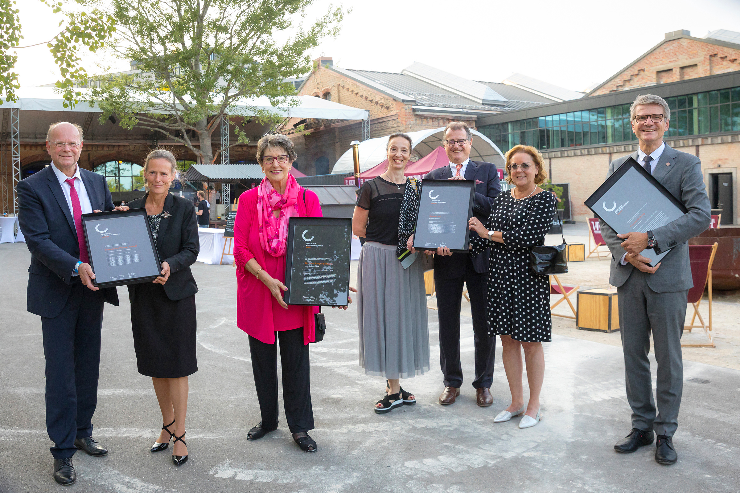 Preisträger des Deutschen Kulturförderpreises 2020/21 beim Sommerfest im Kulturzentrum Wagenhallen © Klaus Hepp - © Klaus Hepp