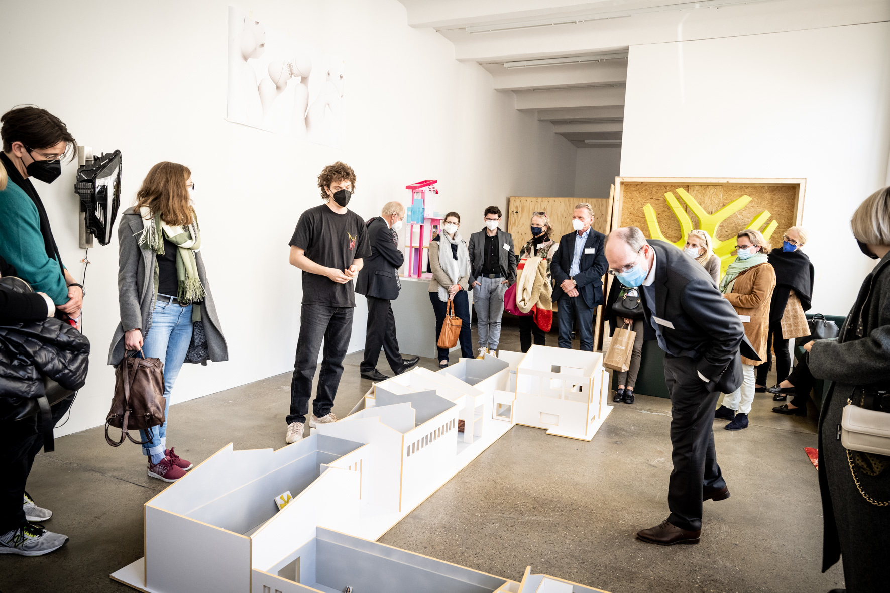 70. Jahrestagung 2021: Atelierbesuch bei Yngve Holen, Berlin © Kulturkreis/Schwickerath/Talinski - © Kulturkreis/Schwickerath/Talinski